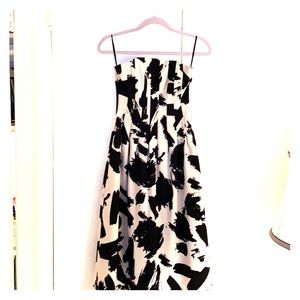 H&M Strapless Dress- midi-length a shape.